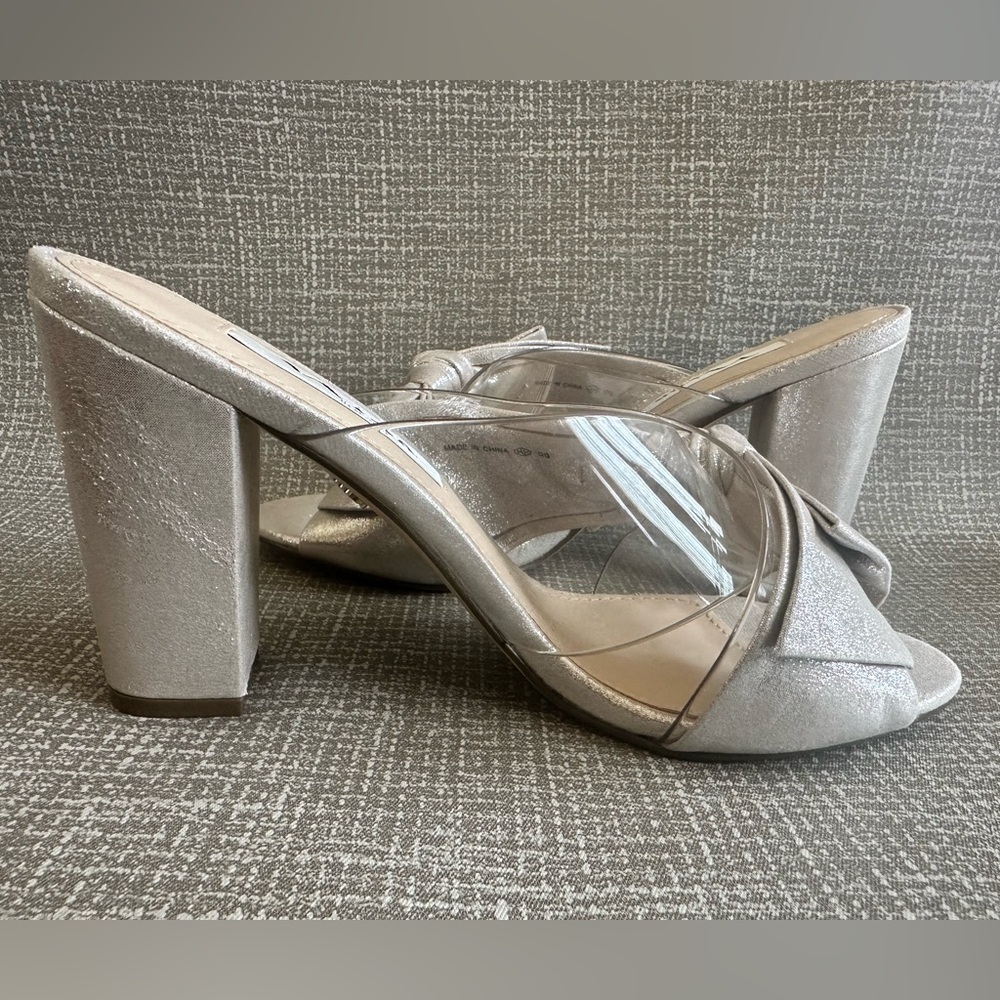 Nina New York Silver Bow Heels Sz 8.5M Clear Strap Block Sandals Wedding Evening - Picture 3 of 14